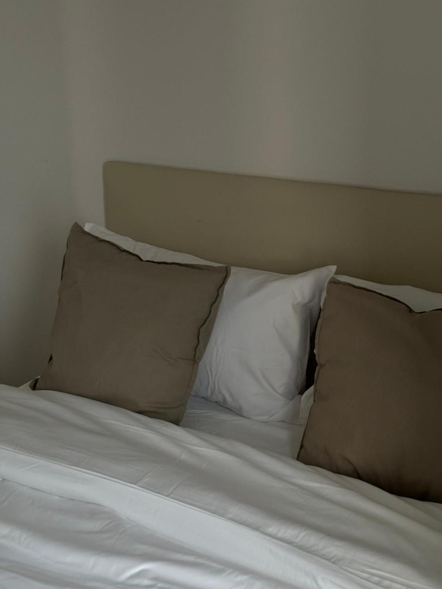 Entire Apartment Near Bts 2 Bedrooms With View Ban Song Hong المظهر الخارجي الصورة